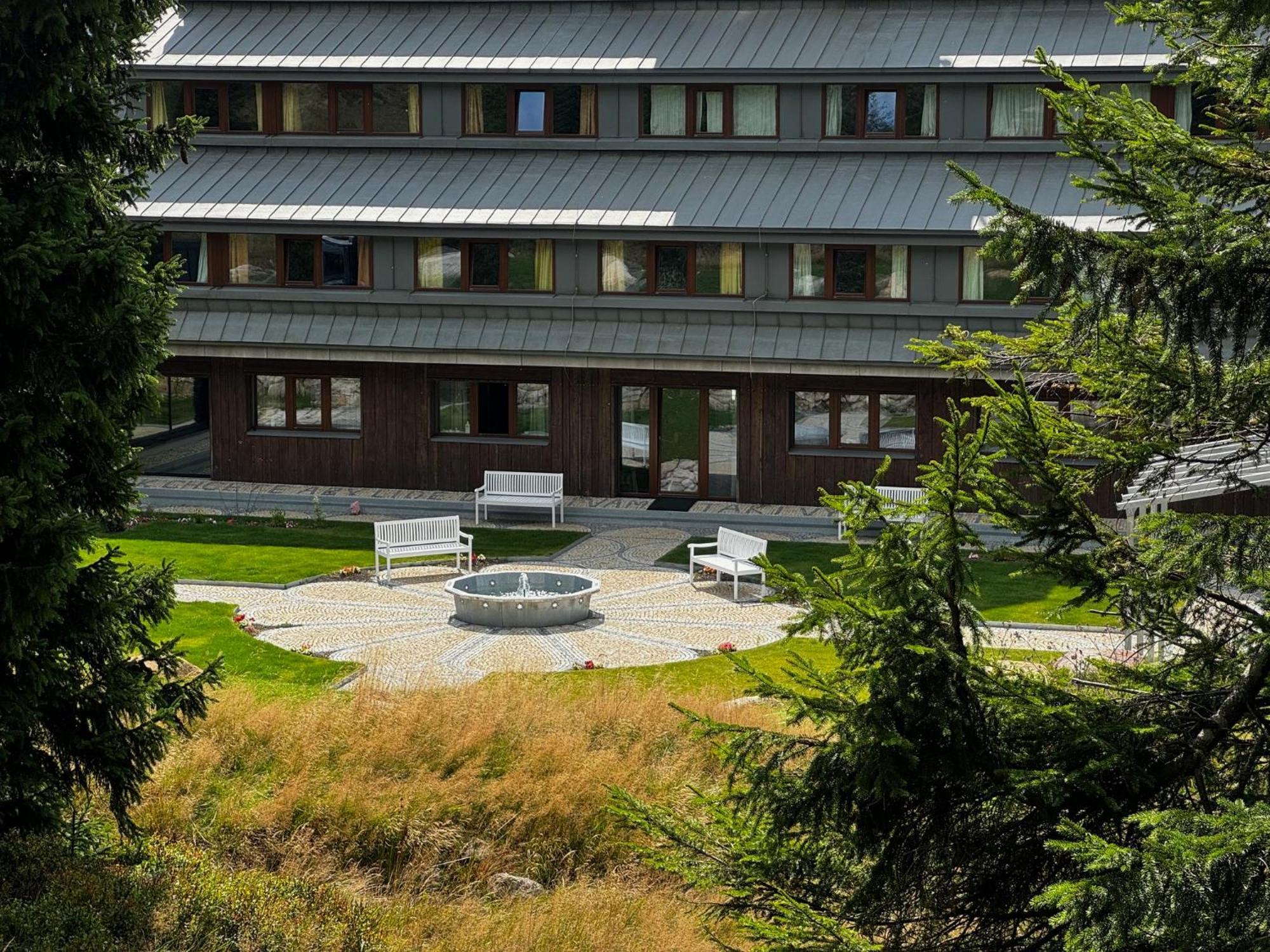 Erlebachova Bouda, Hotel - Resort Svaty Frantisek Špindlerŭv Mlýn Exterior foto