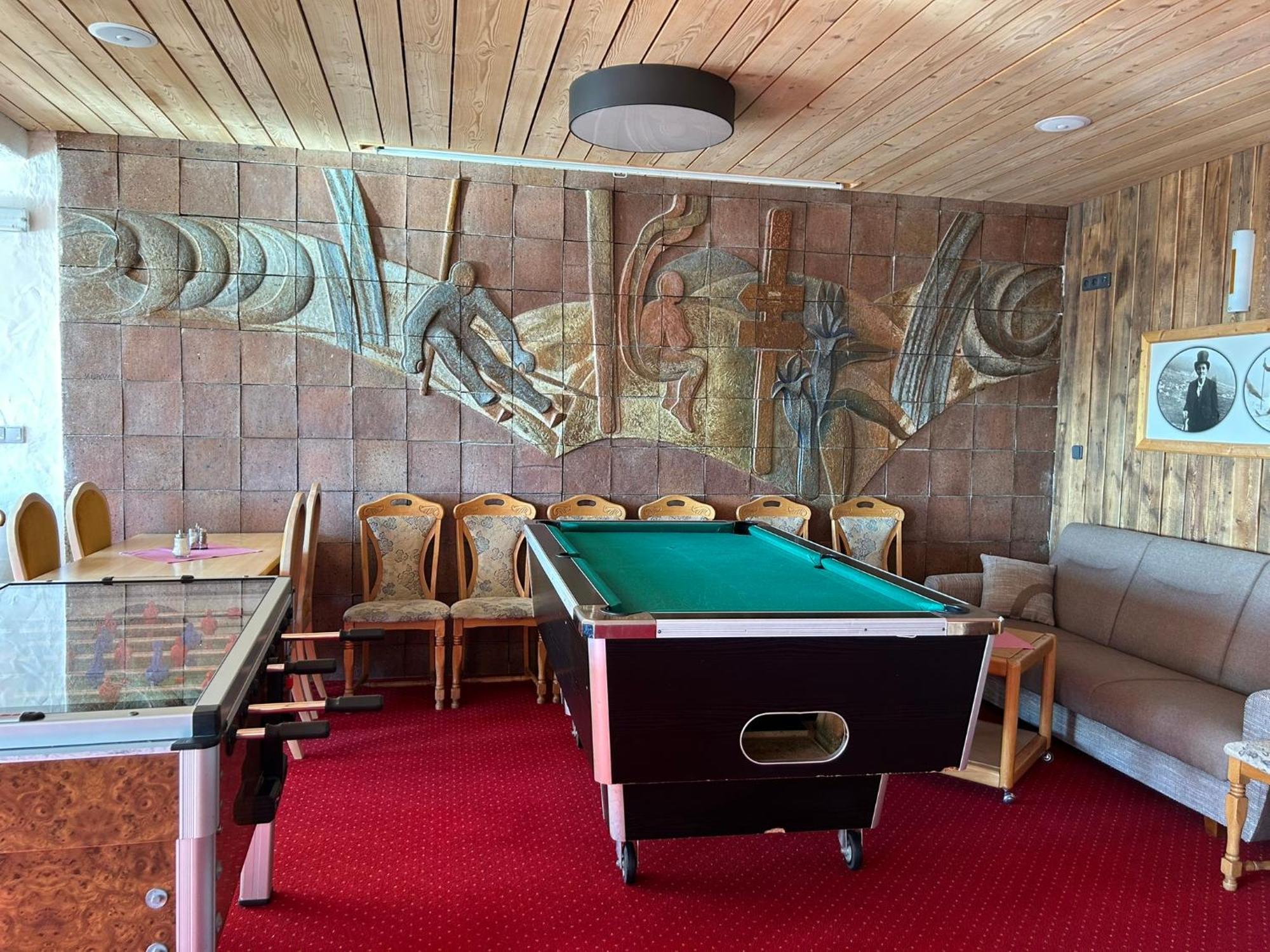 Erlebachova Bouda, Hotel - Resort Svaty Frantisek Špindlerŭv Mlýn Exterior foto